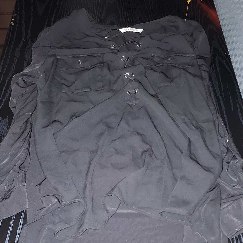 Black Lace-Up Top Nygard Large